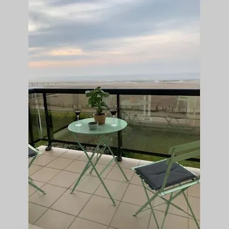 Acces Direct A La Plage - Bord De Mer 아파트 *